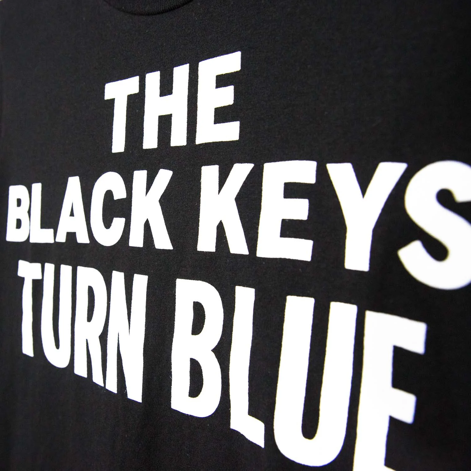 TURN BLUE LOGO T-SHIRT BLACK - Image 3